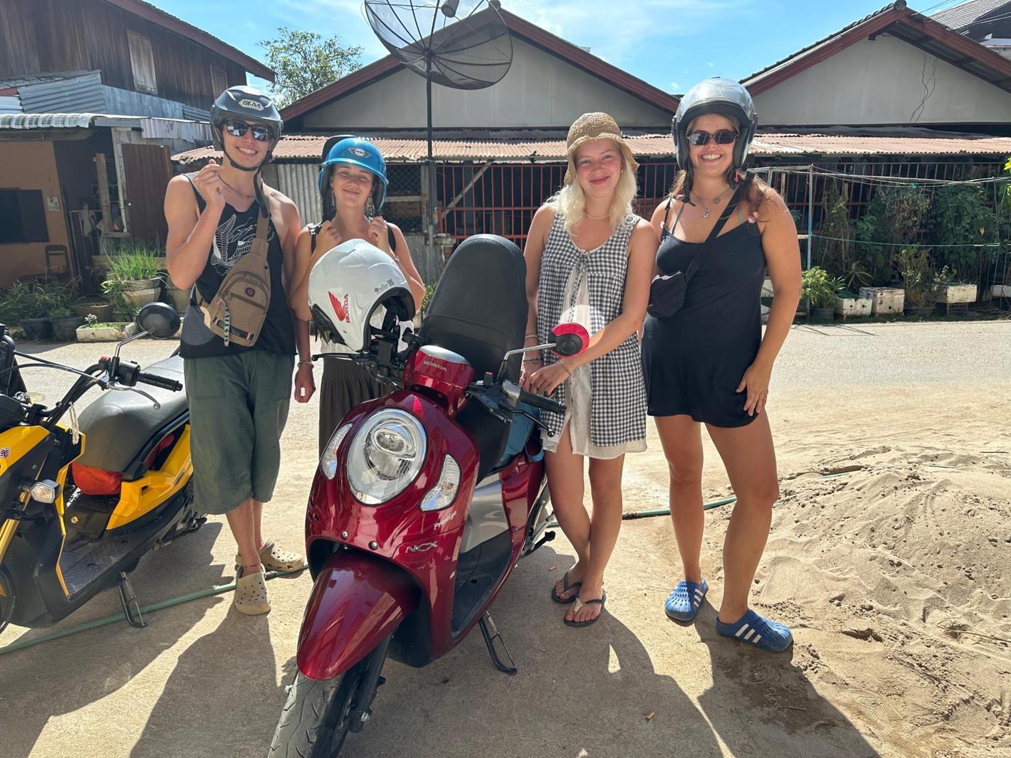 Vang Vieng Guesthouse Экстерьер фото