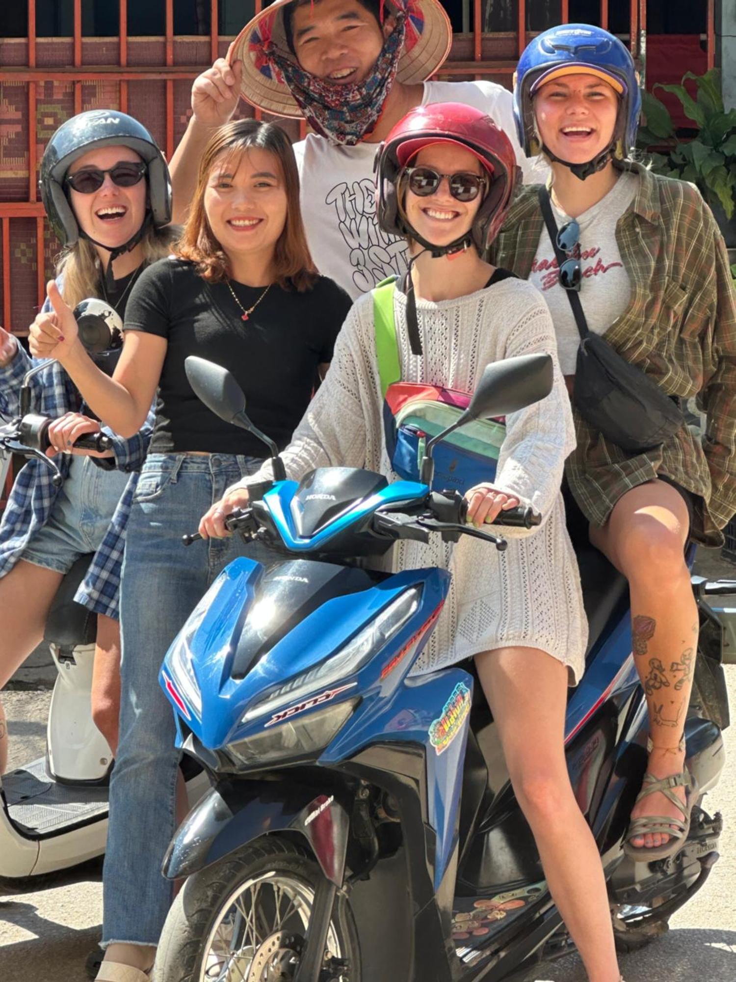 Vang Vieng Guesthouse Экстерьер фото